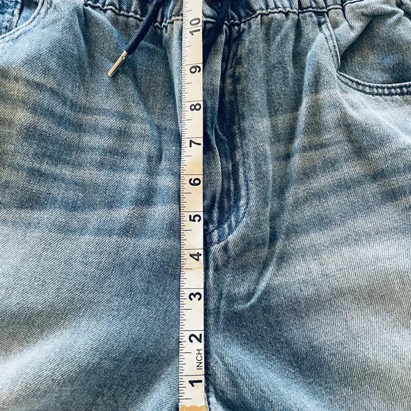 Judy Blue Medium Wash Wide Legged Relaxed  Drawstring Denim with Gold-Tip Cords - Picture 9 of 16